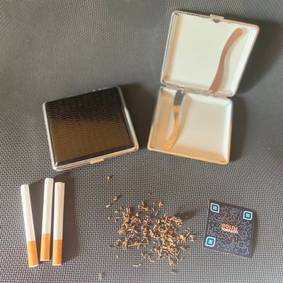 Портсигар на металлическом зажиме на 20 сигарет Портсигар на зажимі фото